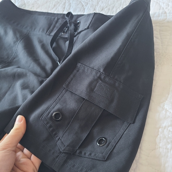 CROFT & BARROW Black Cargo Shorts - Picture 5 of 6